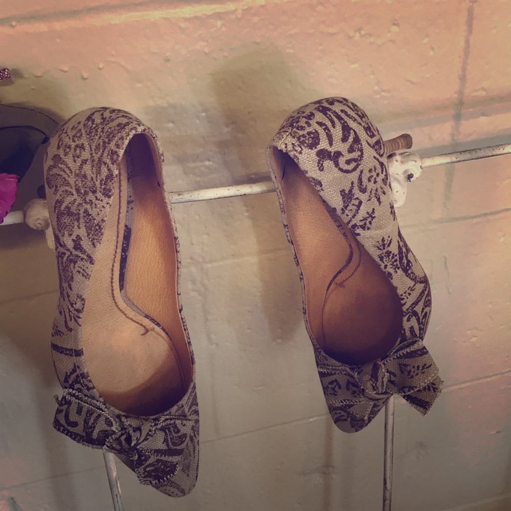 Miu Miu Faux Burlap Heels! Size 37 1/2